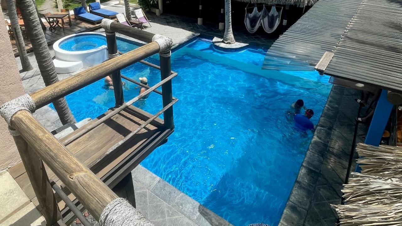 Johnnys Place Hotel Monterrico Extérieur photo
